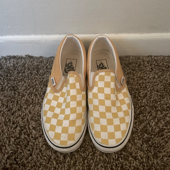 2 pairs of vans, practically never worn! - Picture 2 of 3